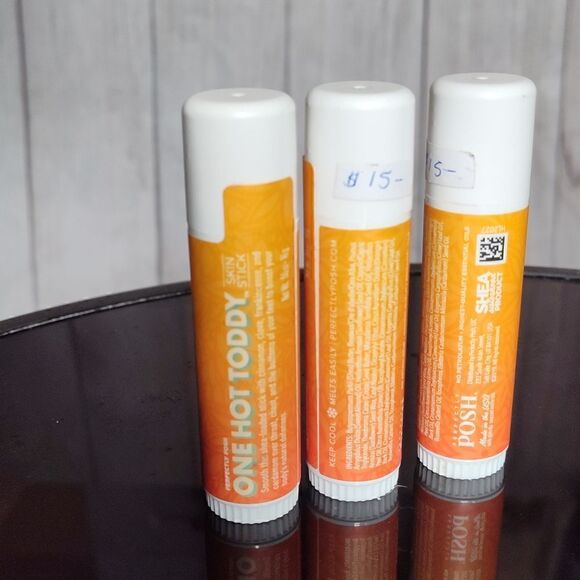 Perfectly Posh One Hot Toddy Skin Stick - Picture 7 of 7